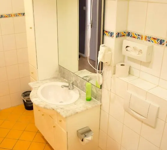 One-room 